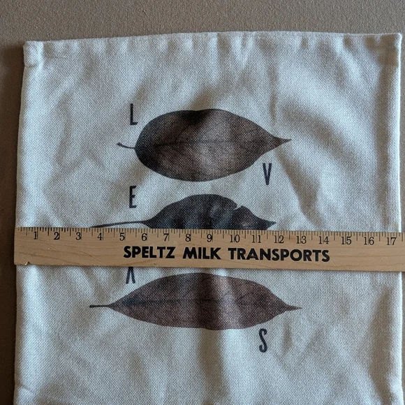 Cabin Decor Lot (9 Pieces) - Picture 10 of 15